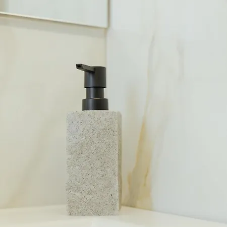 شقة Acacia إيمولا